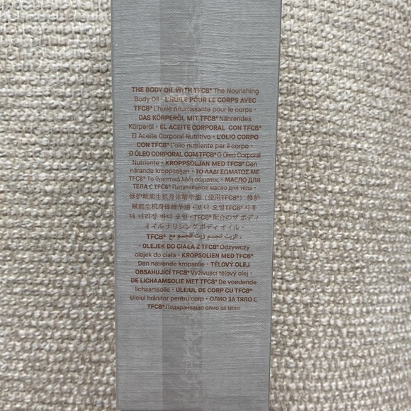 Augustinus Bader The Body Oil - Picture 2 of 8